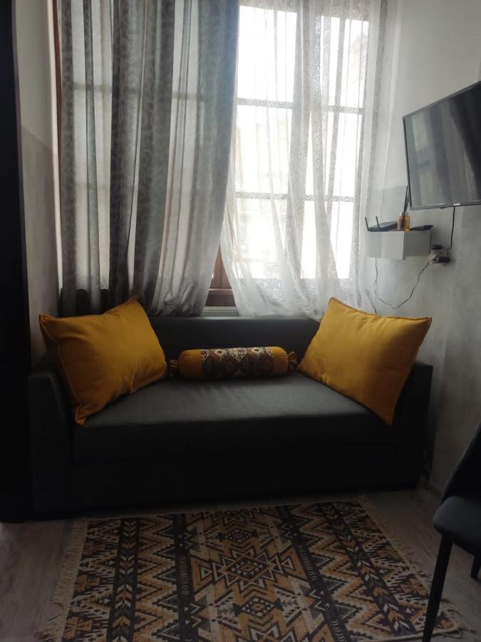 Ahmashenebeliapart Tbilisi Exteriér fotografie