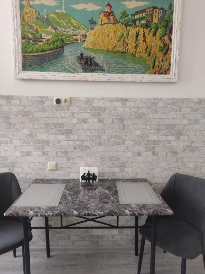Ahmashenebeliapart Tbilisi Exteriér fotografie